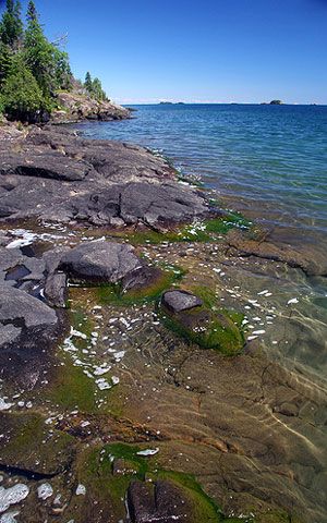 The clear shoreline of Isle Royale. 
