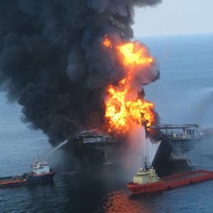 fire-deepwater-horizon-300