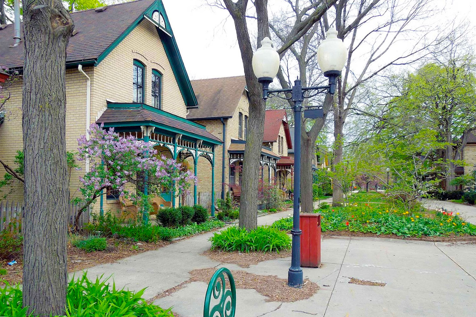 Milwaukee Avenue Historic District