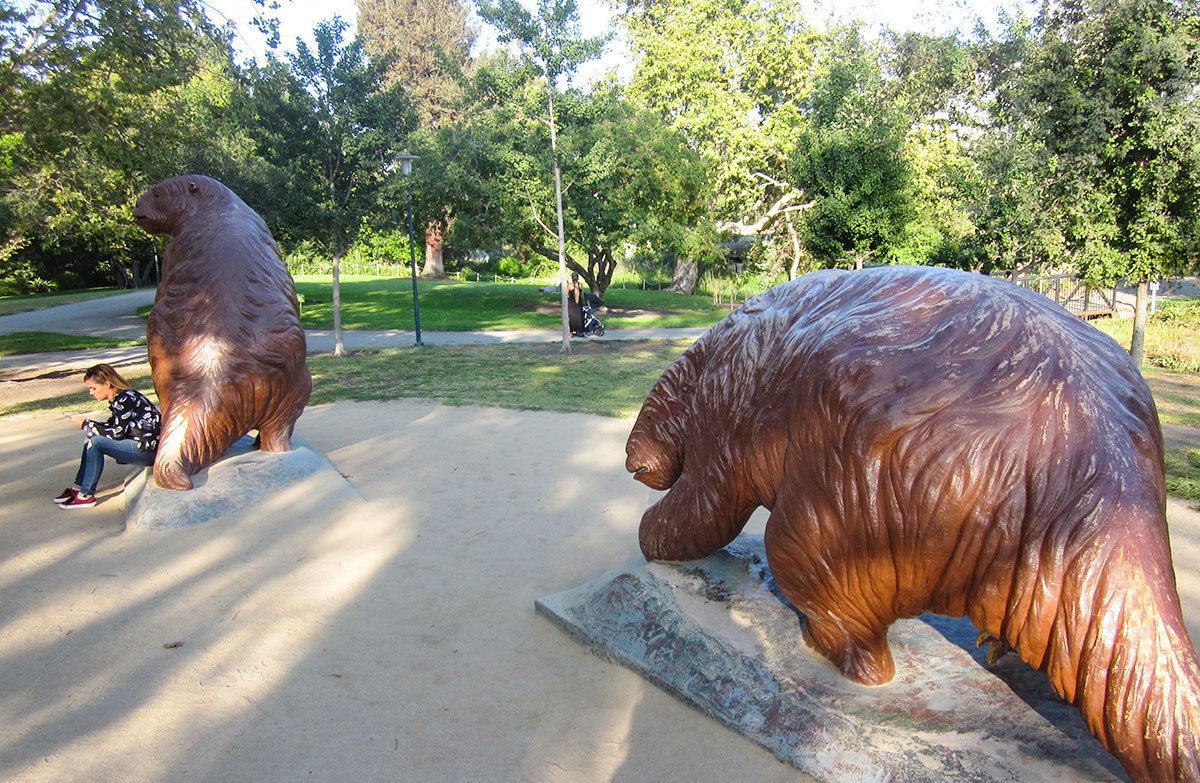 Statues of giant sloths at Le Brea Tar Pits