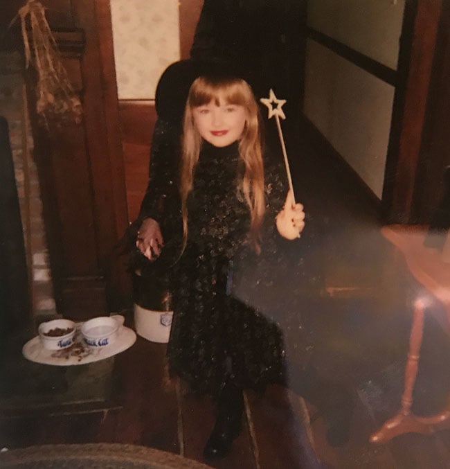 Samantha the young witch