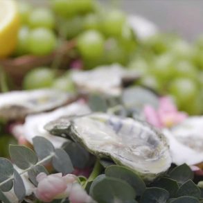 Oysters on the half shell (with grapes)