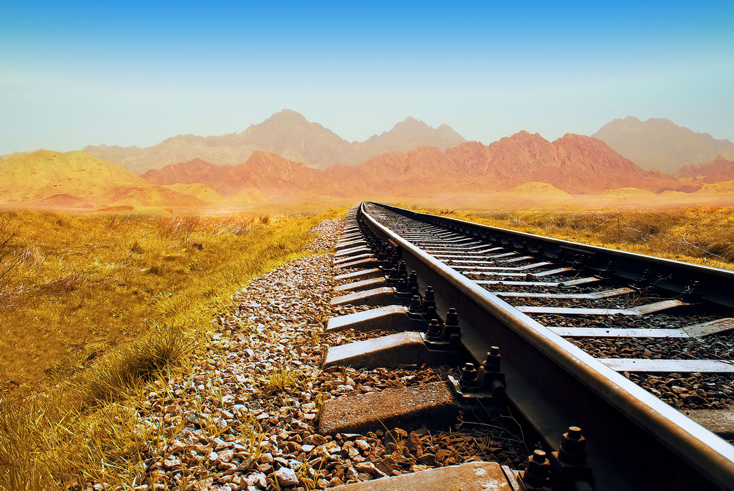 Transcontinental railroad and mountains