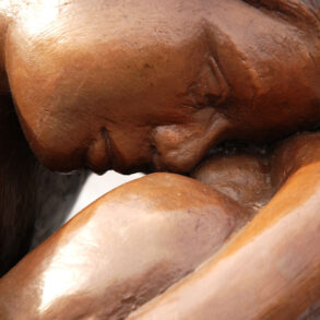 Sculpture of grieving woman