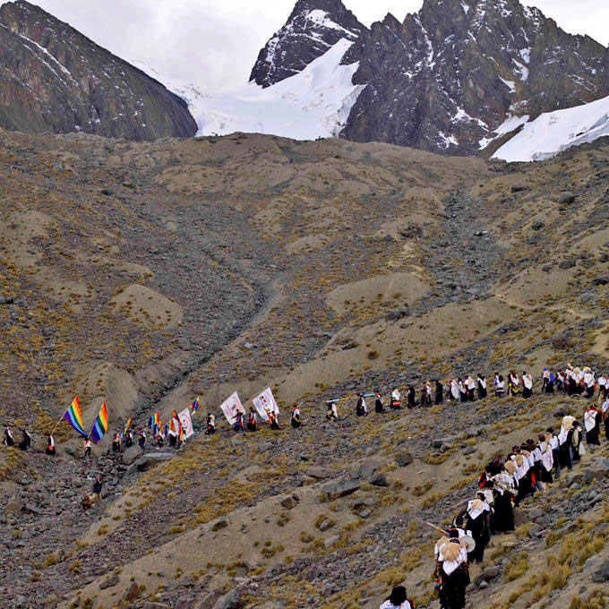 Ukukus ascend Qolqepunku in 2009. Photo by Jorge Vera.