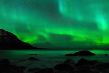 Northern lights and sea